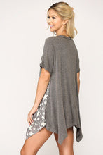 Load image into Gallery viewer, Star Textured Knit Mixed Tunic Top With Shark Bite Hem