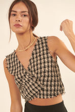 Load image into Gallery viewer, V Neckline Plaid Woven Vest