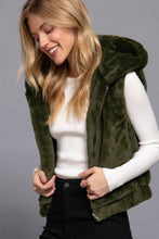 Load image into Gallery viewer, Hoodie Faux Fur Vest