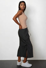 Load image into Gallery viewer, Ribbed V-neck Sleeveless Top