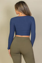 Load image into Gallery viewer, Slim Fit Single Stripe Track Pant