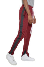 Load image into Gallery viewer, Slim Fit Single Stripe Track Pant