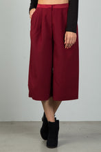 Load image into Gallery viewer, Ladies fashion burgundy pleat detail wide leg culottes