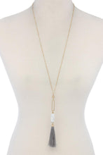 Load image into Gallery viewer, Cut Out Long Oval Bead Tassel Pendant Necklace