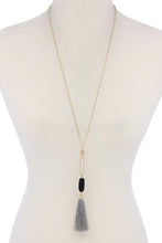 Load image into Gallery viewer, Cut Out Long Oval Bead Tassel Pendant Necklace