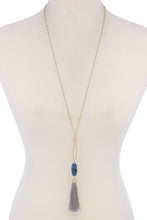 Load image into Gallery viewer, Cut Out Long Oval Bead Tassel Pendant Necklace