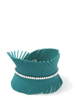 Load image into Gallery viewer, Pu Leather Fray Metal Bead Wrap Bracelet