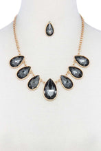 Load image into Gallery viewer, Teardrop Shape Rhinestone Necklace