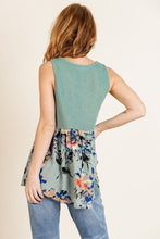 Load image into Gallery viewer, Sleeveless Waffle Knit Round Neck Tank Top