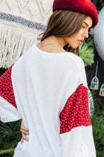 Load image into Gallery viewer, Round Neck 3/4 Rolled Up Sleeve Contrast Woven Heart Print Knit Top