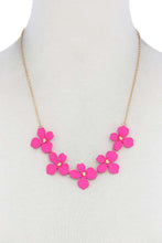 Load image into Gallery viewer, Flower Necklace