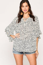 Load image into Gallery viewer, Leopard Printed Crepe Top