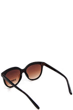 Load image into Gallery viewer, Modern Fashion Sleek Sunglasses