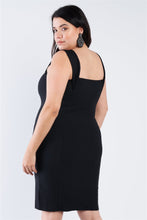 Load image into Gallery viewer, Plus Size  Front Zip Dress