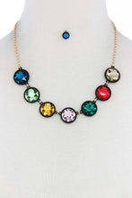 Load image into Gallery viewer, Round Shape Necklace