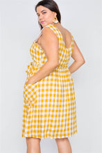 Load image into Gallery viewer, Plus Size Scoop Neck Side Pockets Checkered Gingham Midi Dres