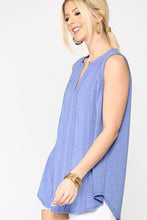 Load image into Gallery viewer, Sleeveless Lace Trim Tunic Top With Scoop Hem