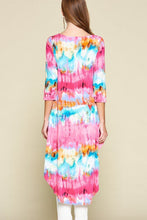 Load image into Gallery viewer, Tie-dye Venechia High Low Fashion Top With 3/4 Sleeves