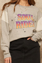 Load image into Gallery viewer, A French Terry Knit Graphic Sweatshirt