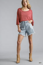 Load image into Gallery viewer, High Rise Denim Shorts With Raw Hem
