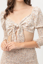 Load image into Gallery viewer, Front Tie Woven Printed Top