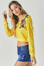 Load image into Gallery viewer, Floral Embroidered Cropped Sweatshirt