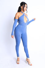 Load image into Gallery viewer, Overlock Detailed Cross Halter Keyhole Neck Off Shoulder Set