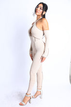 Load image into Gallery viewer, Overlock Detailed Cross Halter Keyhole Neck Off Shoulder Set