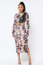 Load image into Gallery viewer, Tie Dye Long Sleeve Midi Dress