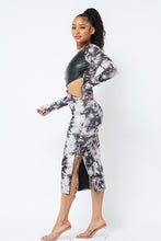 Load image into Gallery viewer, Tie Dye Long Sleeve Midi Dress