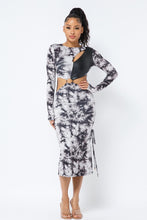 Load image into Gallery viewer, Tie Dye Long Sleeve Midi Dress