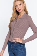 Load image into Gallery viewer, Notched Collar Zippered Sweater