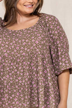 Load image into Gallery viewer, Tiny Floral Printed Square Neckline Top