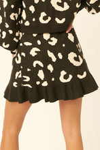 Load image into Gallery viewer, A Leopard-print Knit Mini Skirt
