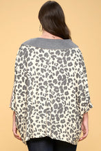 Load image into Gallery viewer, Multi Print Oversized V-neckline