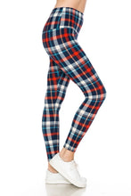 Load image into Gallery viewer, 5-inch Long Yoga Style Banded Lined Tie Dye Printed Knit Legging With High Waist.