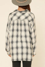 Load image into Gallery viewer, Oversized Loose Fit Plaid Shirt