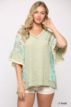 Load image into Gallery viewer, Texture Knit And Print Mixed Hi Low Hem Top
